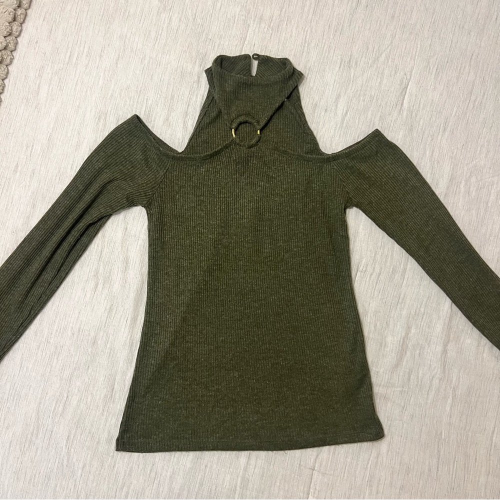 VENUS Green Cut Out Fitted Blouse